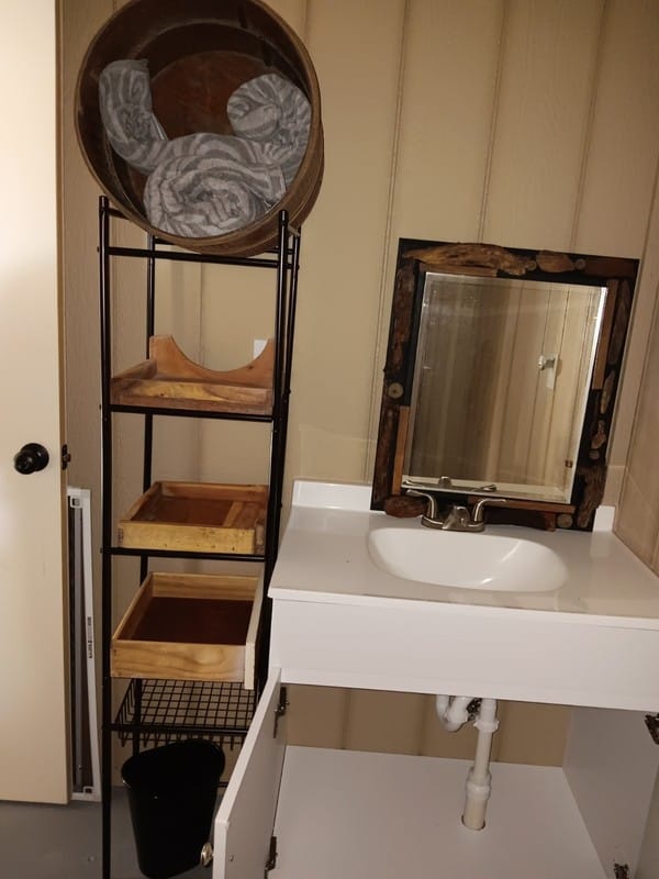 Land and Converted Shipping Container Cabin - Image 3