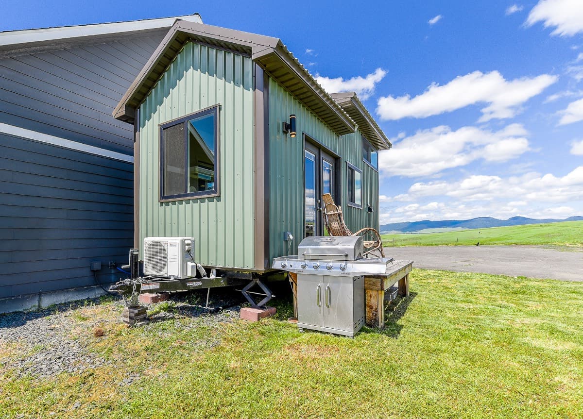 Custom Tiny House - Image 2
