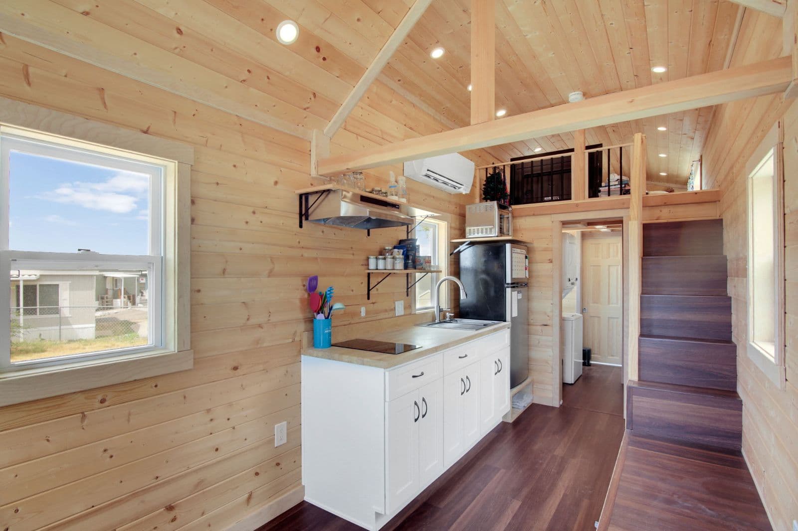 Custom Tiny Home - Image 2