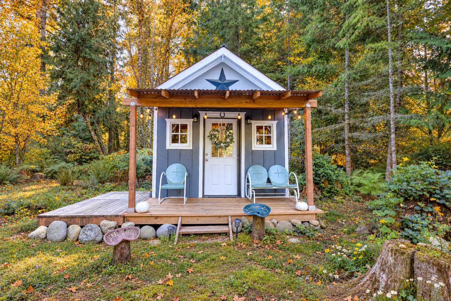 Tiny Home, Big Cottage Charm!