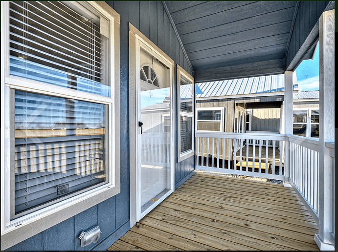 Stunning 1-Bedroom, 1-Bathroom Modern Park Model Tiny Home with Built-In Porch - Image 2