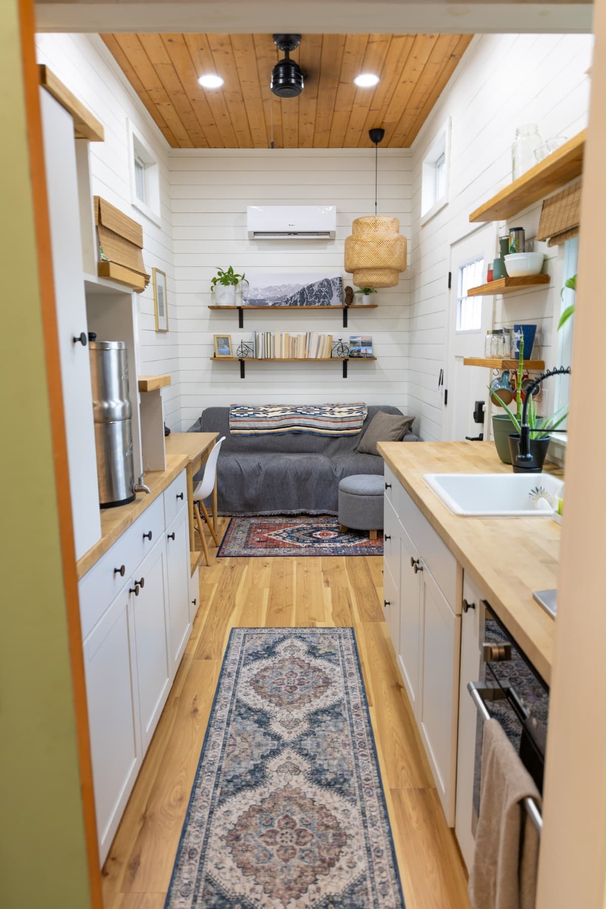 Beautiful Tiny Home on Wheels- 288 sqft w/ loft - Image 5