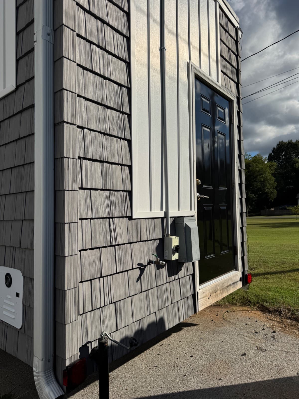 Solar Powered Tiny Home! - Image 3