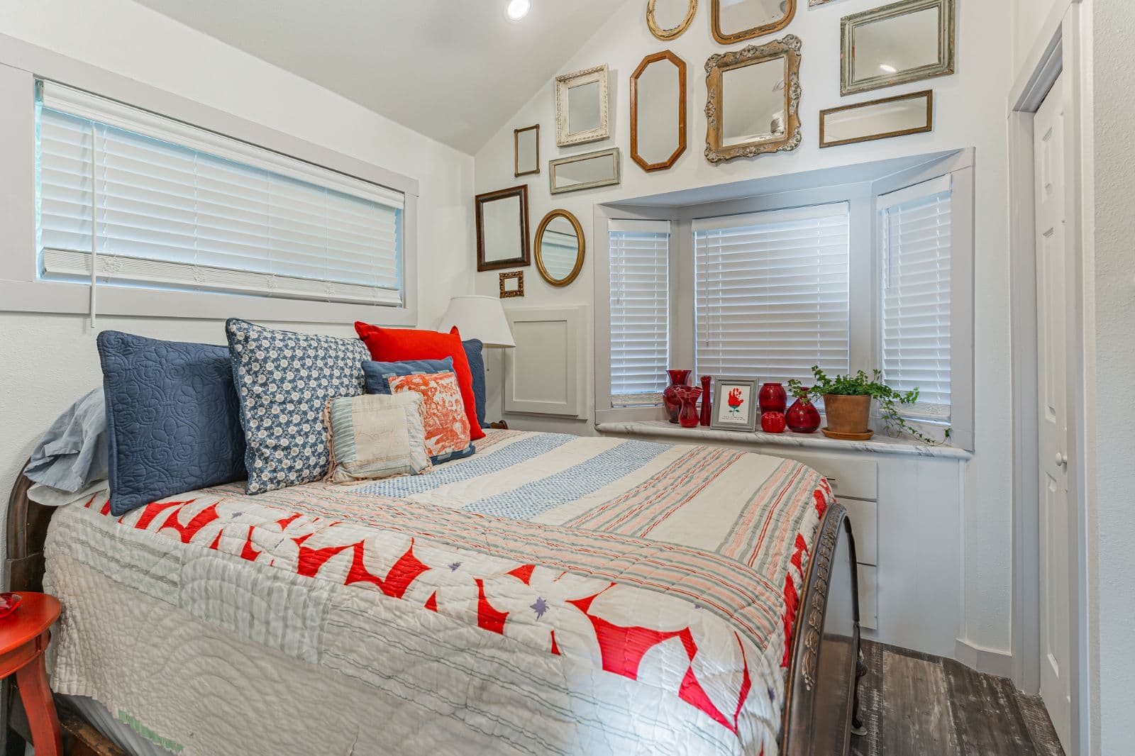 Park Model – 2022 Platinum Cottage Bayview – Houston, TX - Image 4