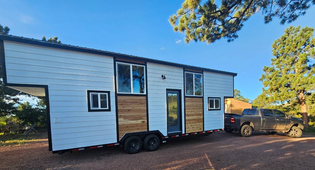 BRAND NEW - 28' Jack n Jill Tiny Home by Simple Tiny Homes