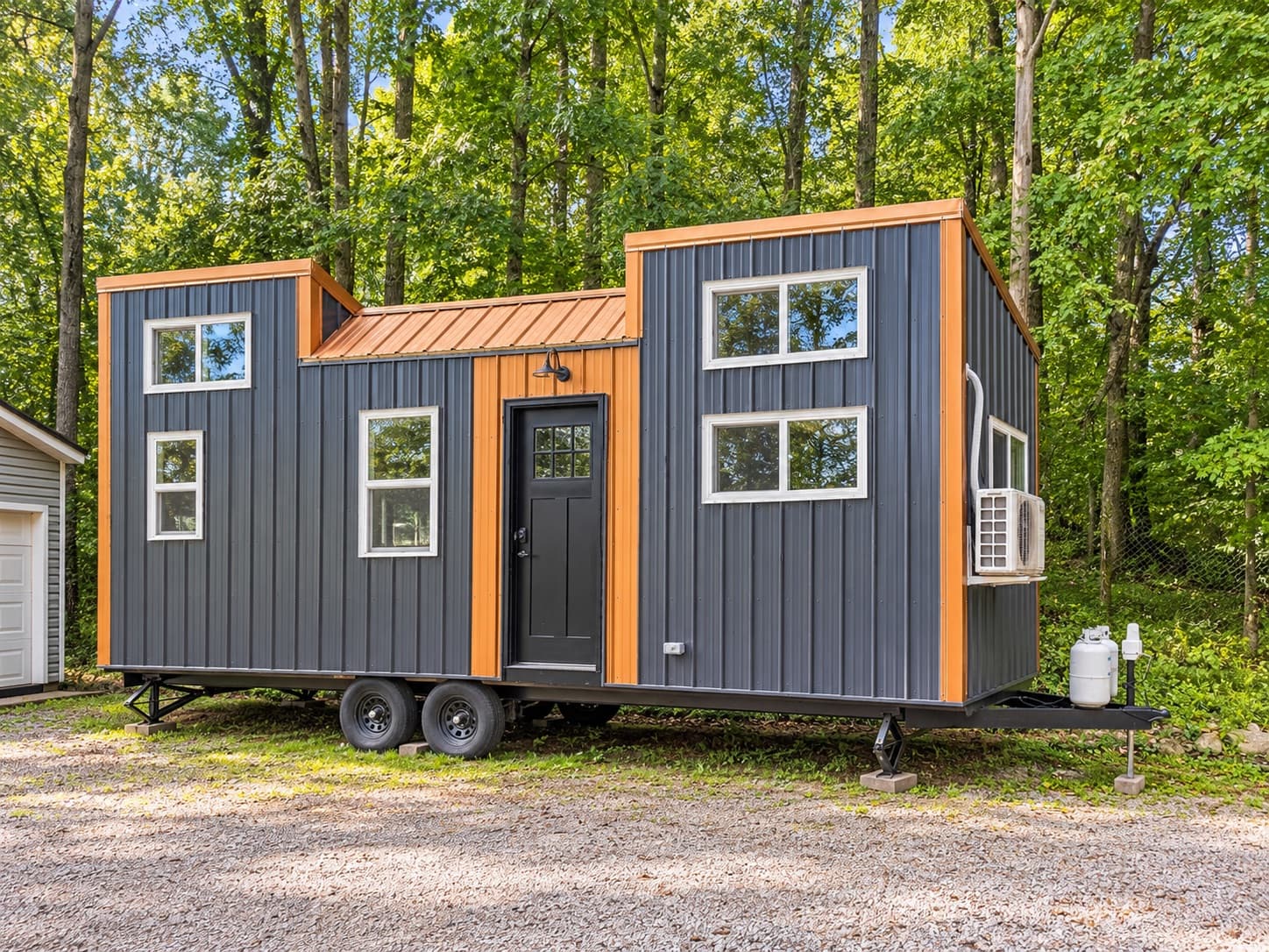 Beautiful 28-Foot Tiny Home on wheels – Grass Lake, Michigan - Image 2