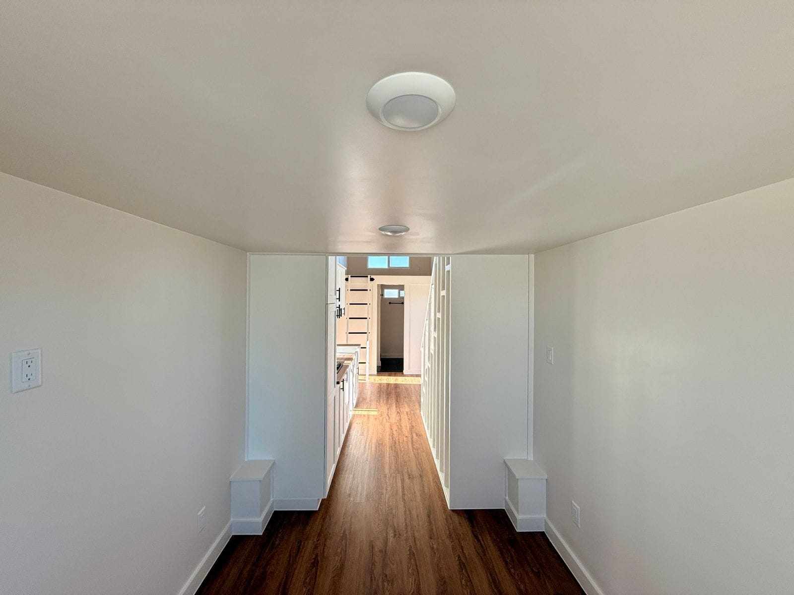 Strata Tiny Home ❤️ - Image 3