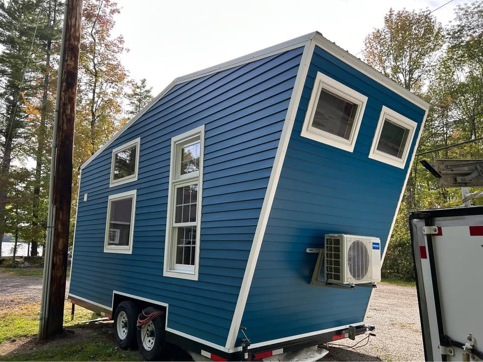 Brand New Move-In Ready Tiny House on Wheels – Custom Built with Eco-Friendly Materials