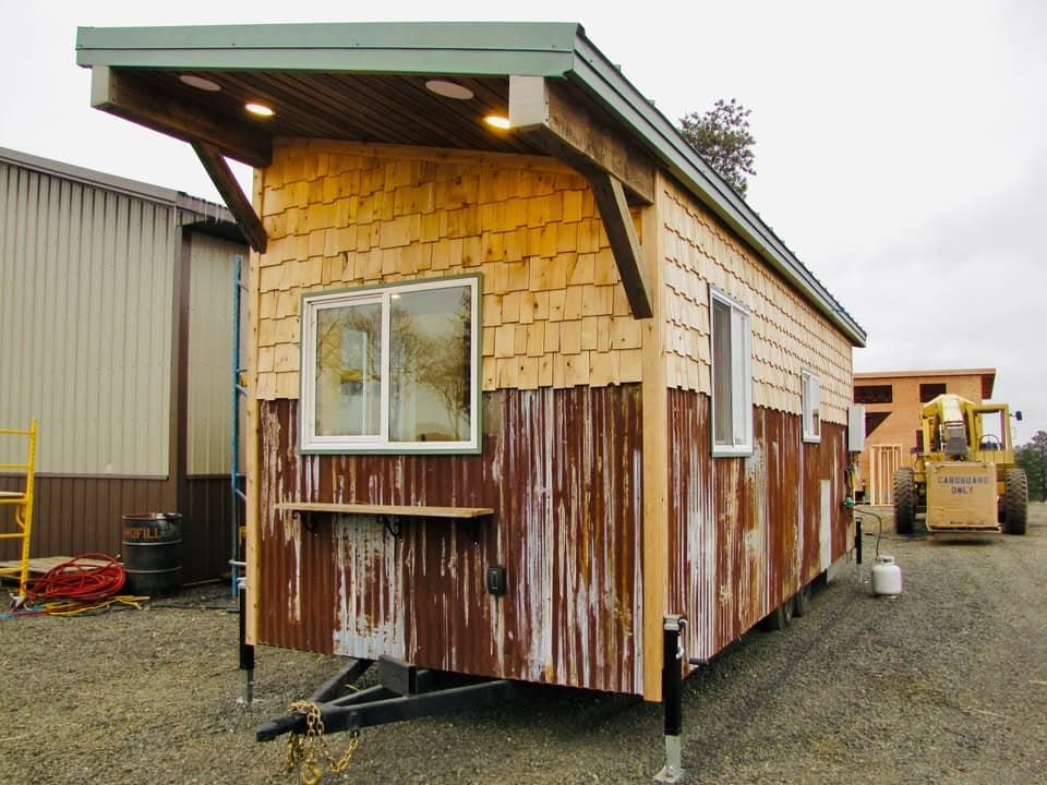 Beautiful Tiny House on Wheels – 2025 Custom Build, Financing Available, Free Delivery - Image 5