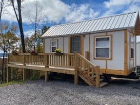 8 x 20 Tiny Home overlooking mountains and Cherokee Lake