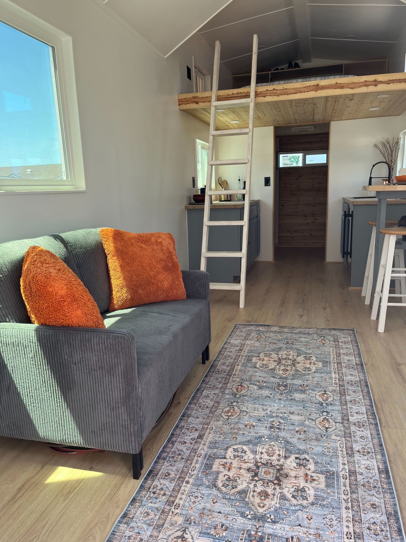 High End complete Tiny House for sale, 2 story