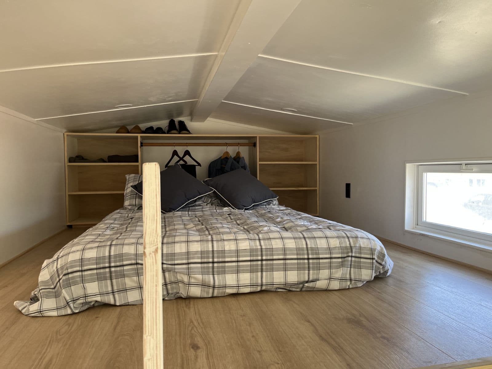 High End complete Tiny House for sale, 2 story - Image 3