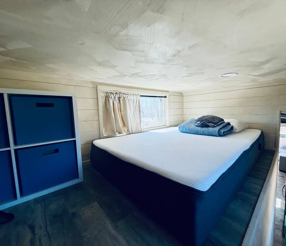 Fully Furnished 2Bdrm, 1 Bath THOW: Tiny Robin's Nest - Image 3
