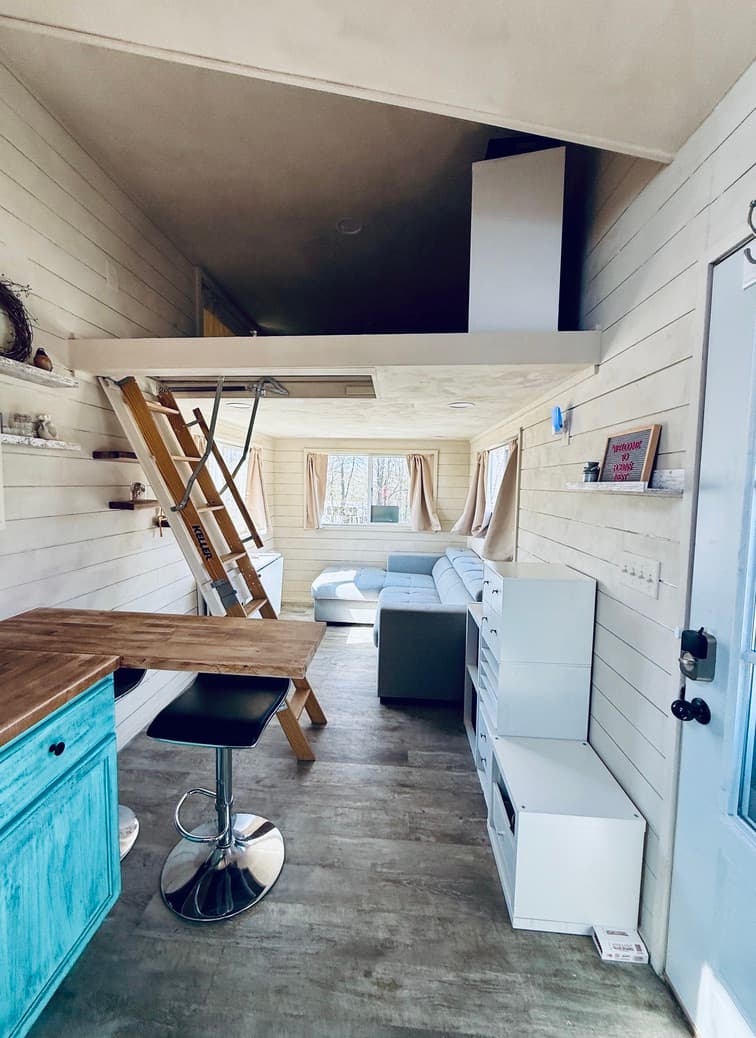 Fully Furnished 2Bdrm, 1 Bath THOW: Tiny Robin's Nest - Image 5