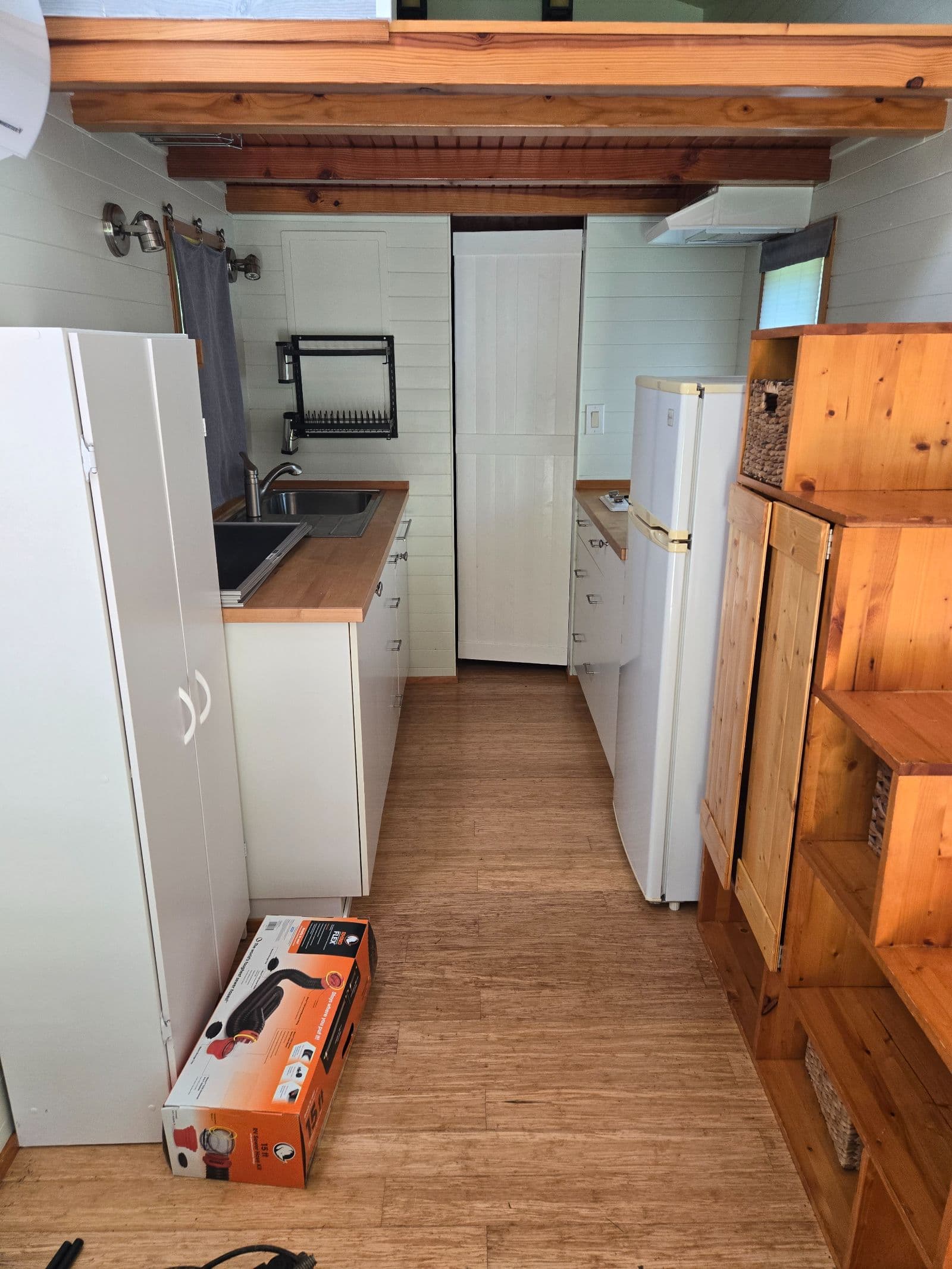2014 Tumbleweed, 400+ SF, Vinton VA - Image 4