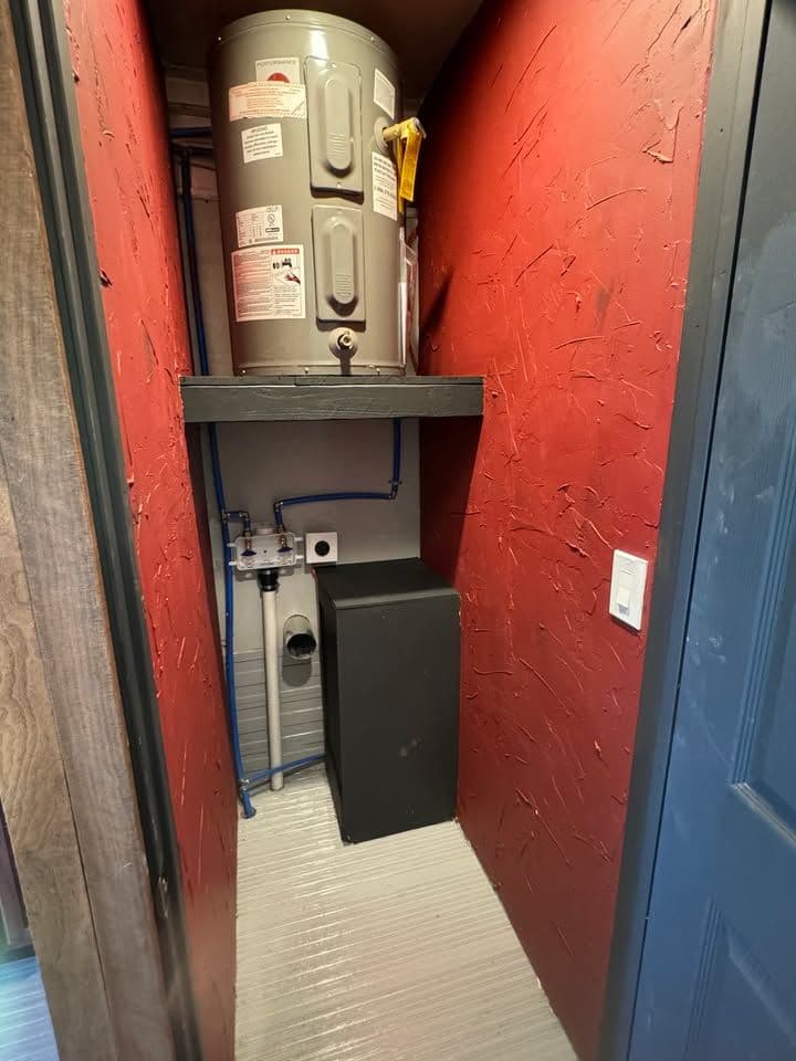 2024 Tiny Home Built in 18-Wheeler Reefer Container - Image 2