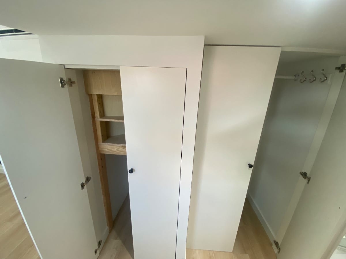 20 by 10 beautiful modern tiny home - Image 5