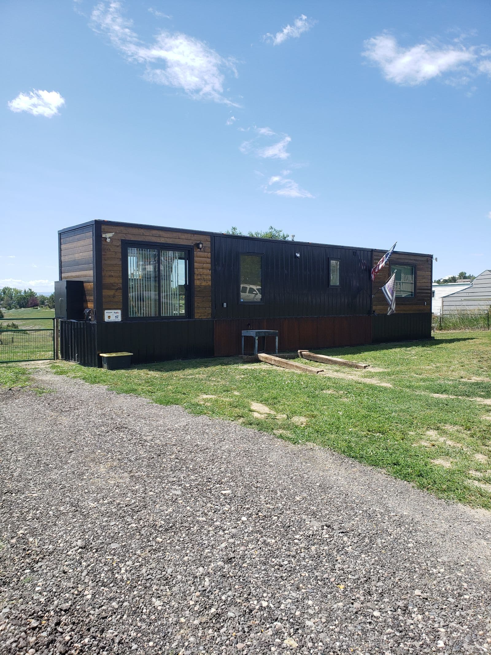 424 sq/ft 53 ft high cube refrigerator trailer conversion