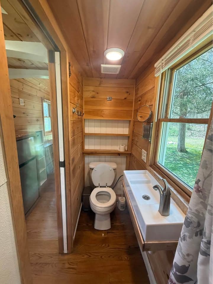 Cedar Tiny House on Wheels (23’) — Full-Time Living, RV Title - Image 3