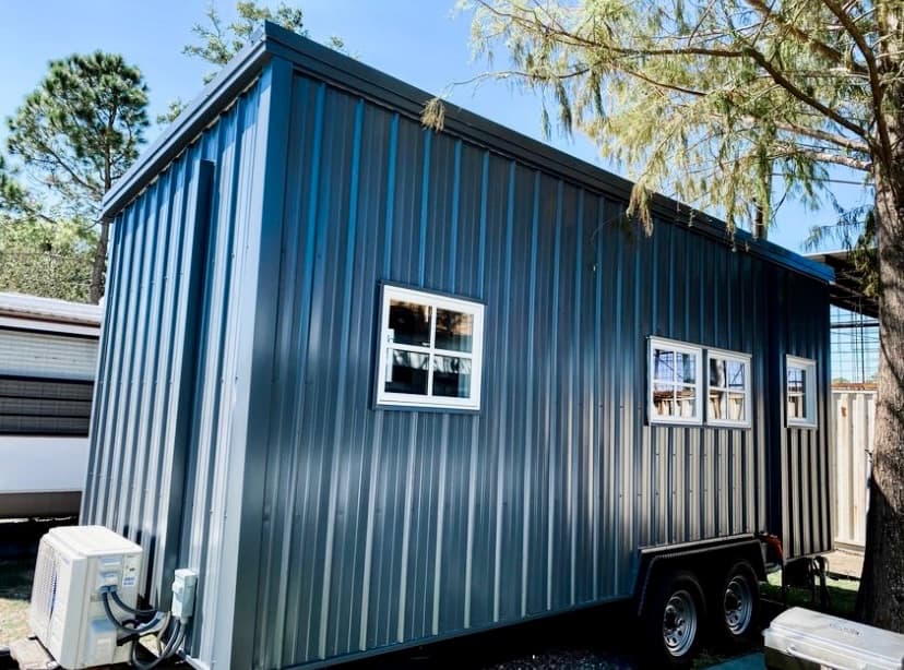 Modern Cabin Tiny House (on wheels) built with all the comforts of a home! - Image 2