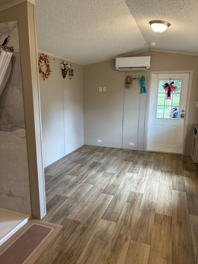 Non-Hud Tiny Home Handicap Friendly - Image 5