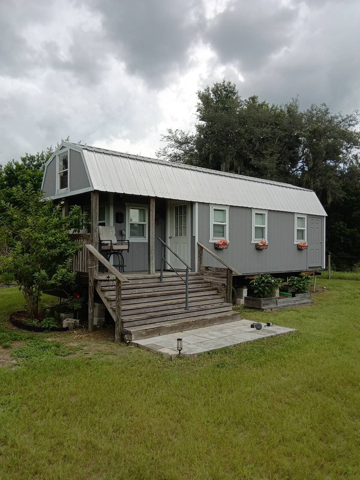 Luxury Custom Tiny Home On Wheels/ Fully furnished/ Move-in Ready/ 10'x34' - Image 2