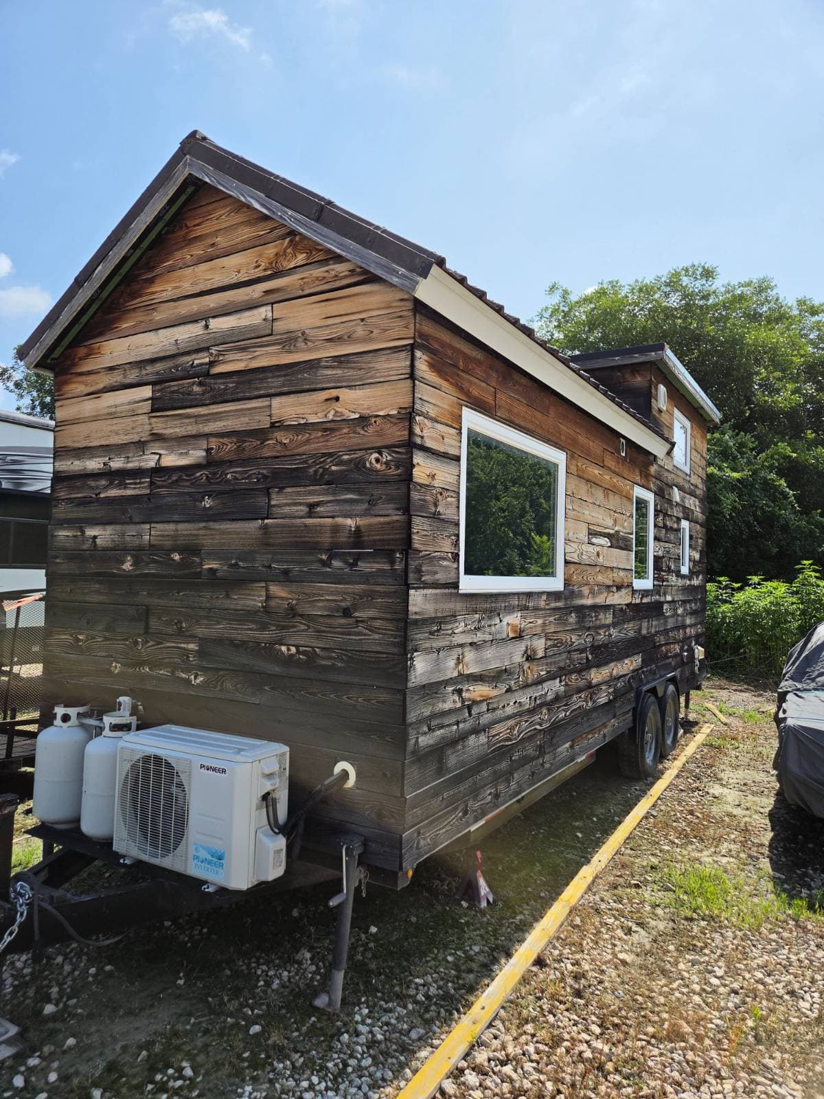 24 ft tiny house on wheels (steel frame) - Image 2