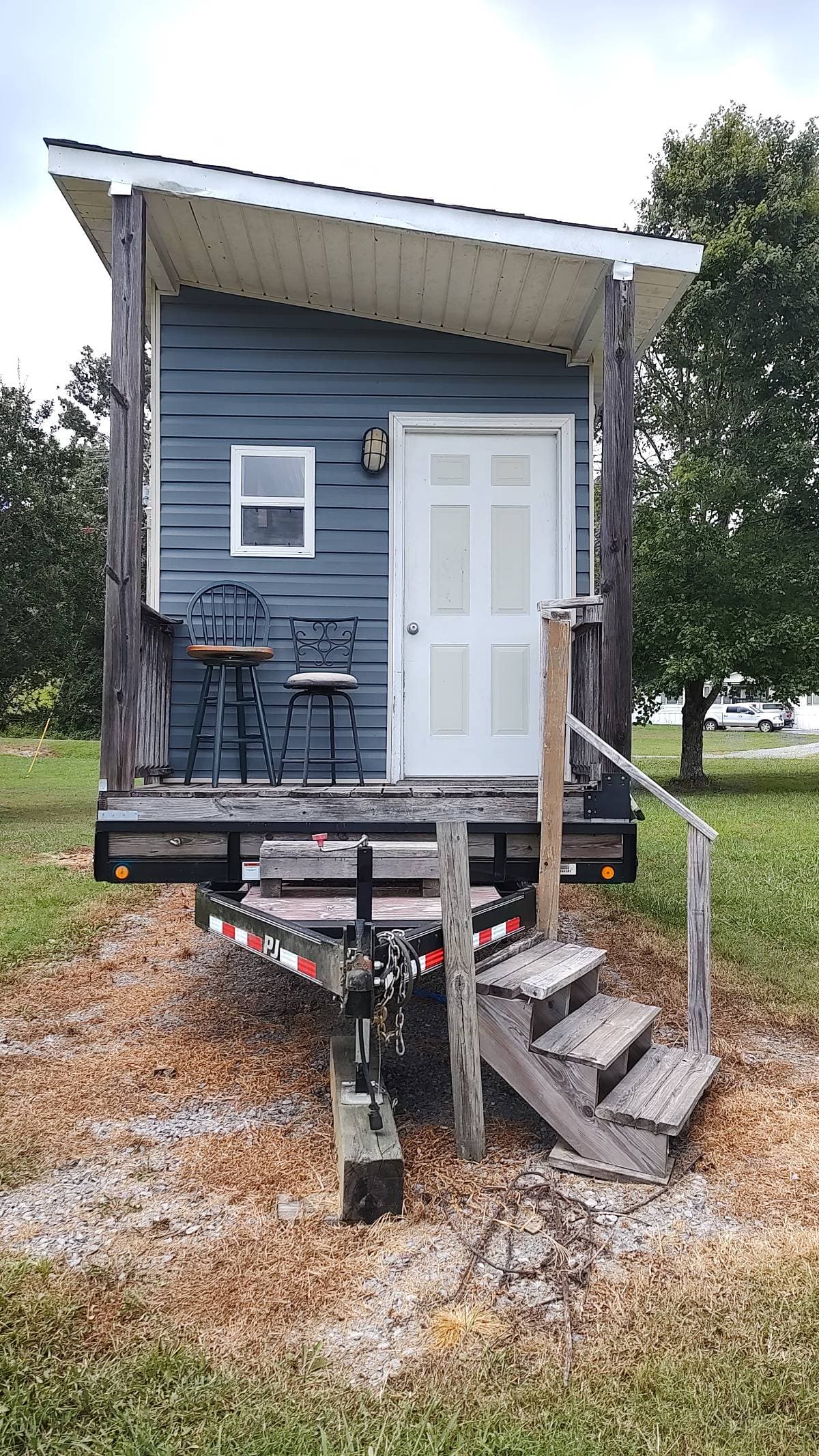 Beautiful 24' Tiny House on Wheels - Image 2