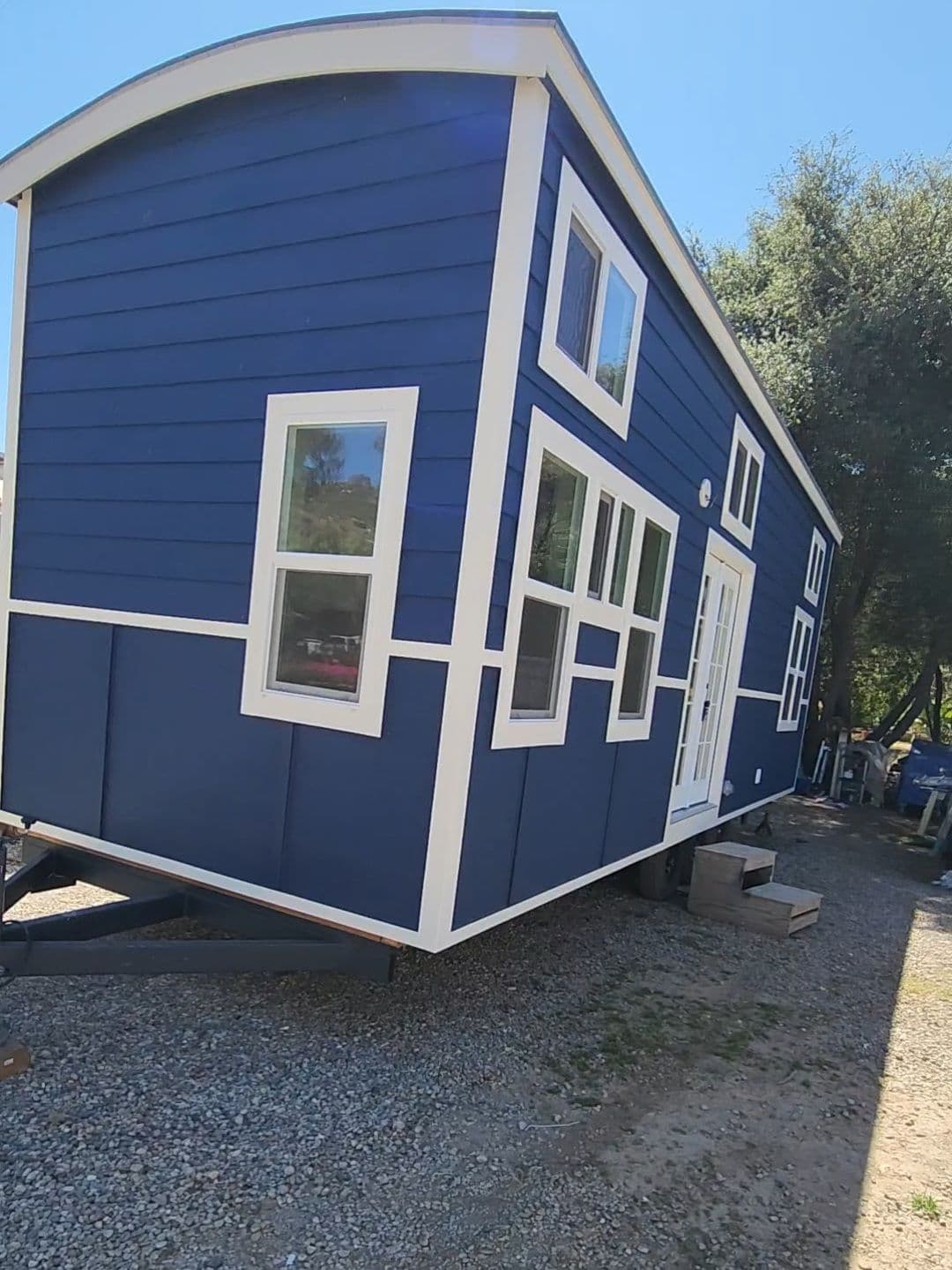 9 x 30 TINY HOUSE MODERN CARAVAN TURN KEY IDEAL FOR RENTAL UNIT OR ADU - Image 3