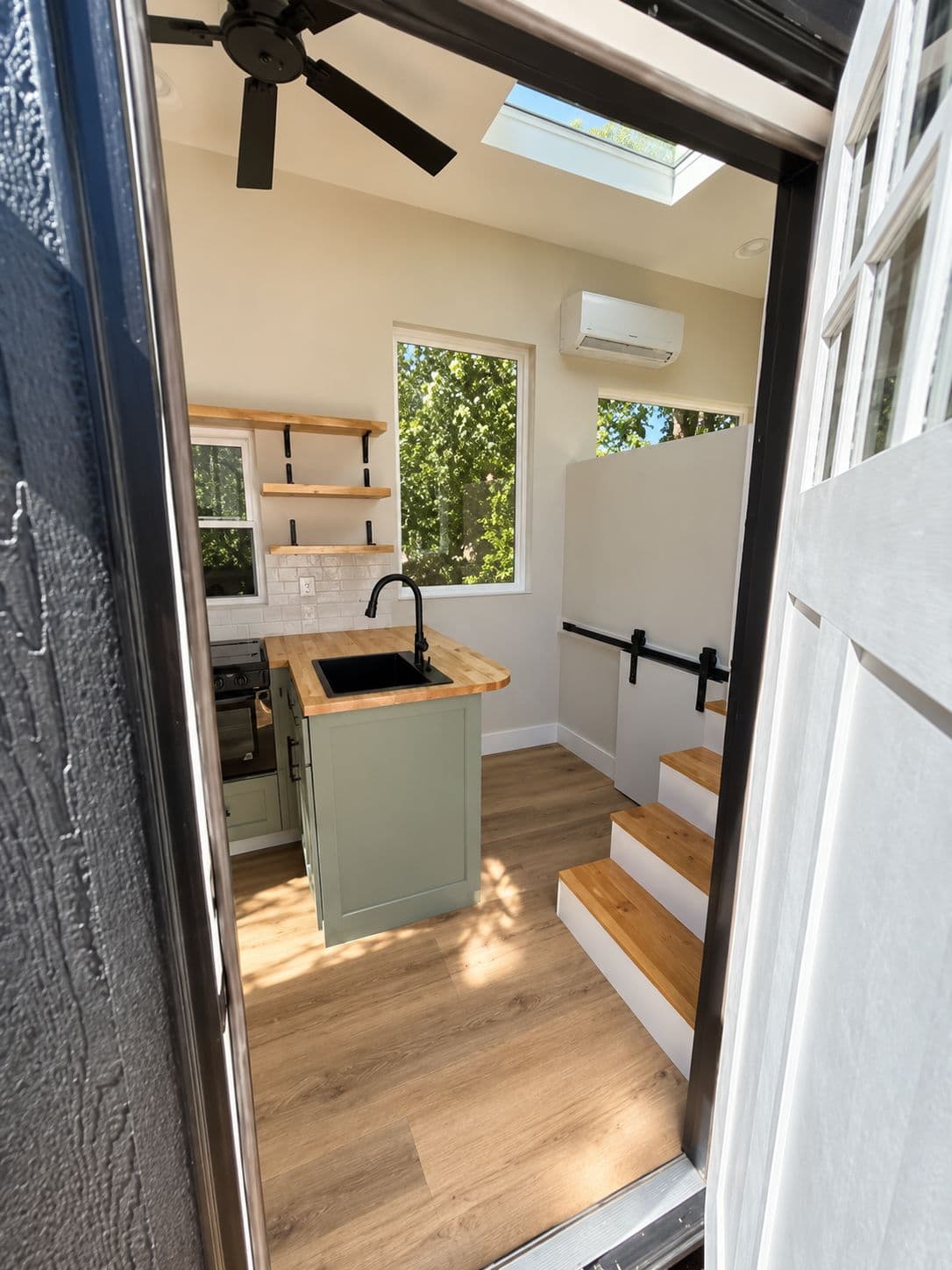Brand New Furnished NOAH Build – Ready for Delivery! - Image 2