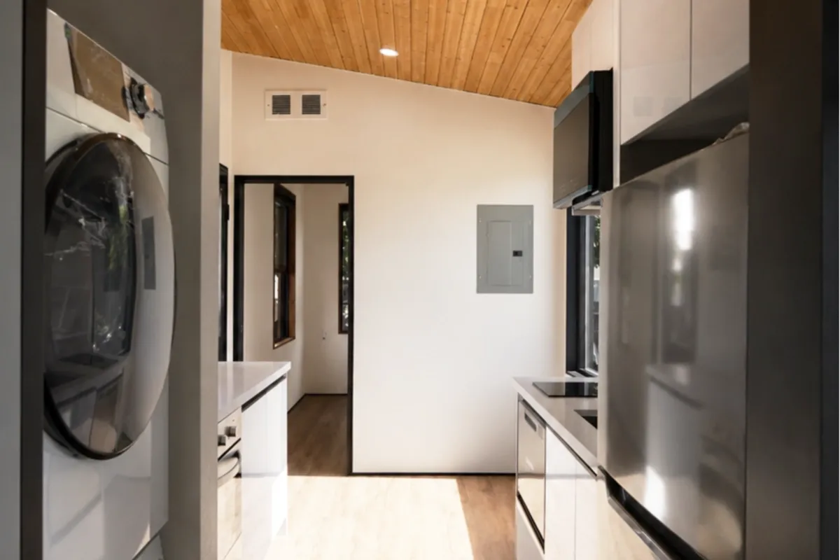 Clever 1 Lite by Clever Tiny Homes - Image 2