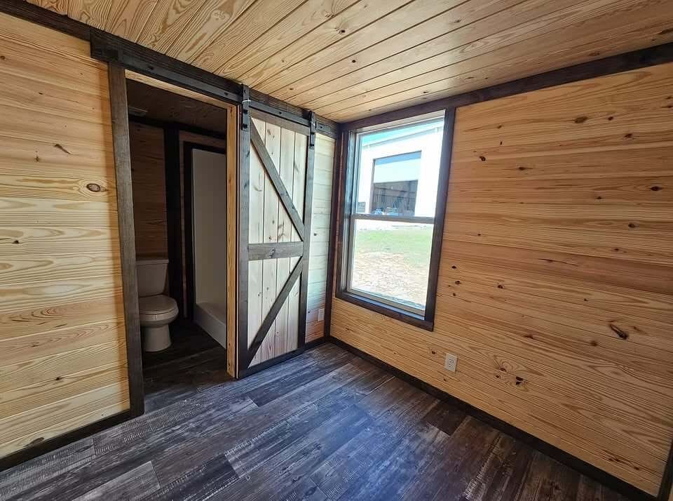 The Hunter by Tiny Home Depot - Image 4