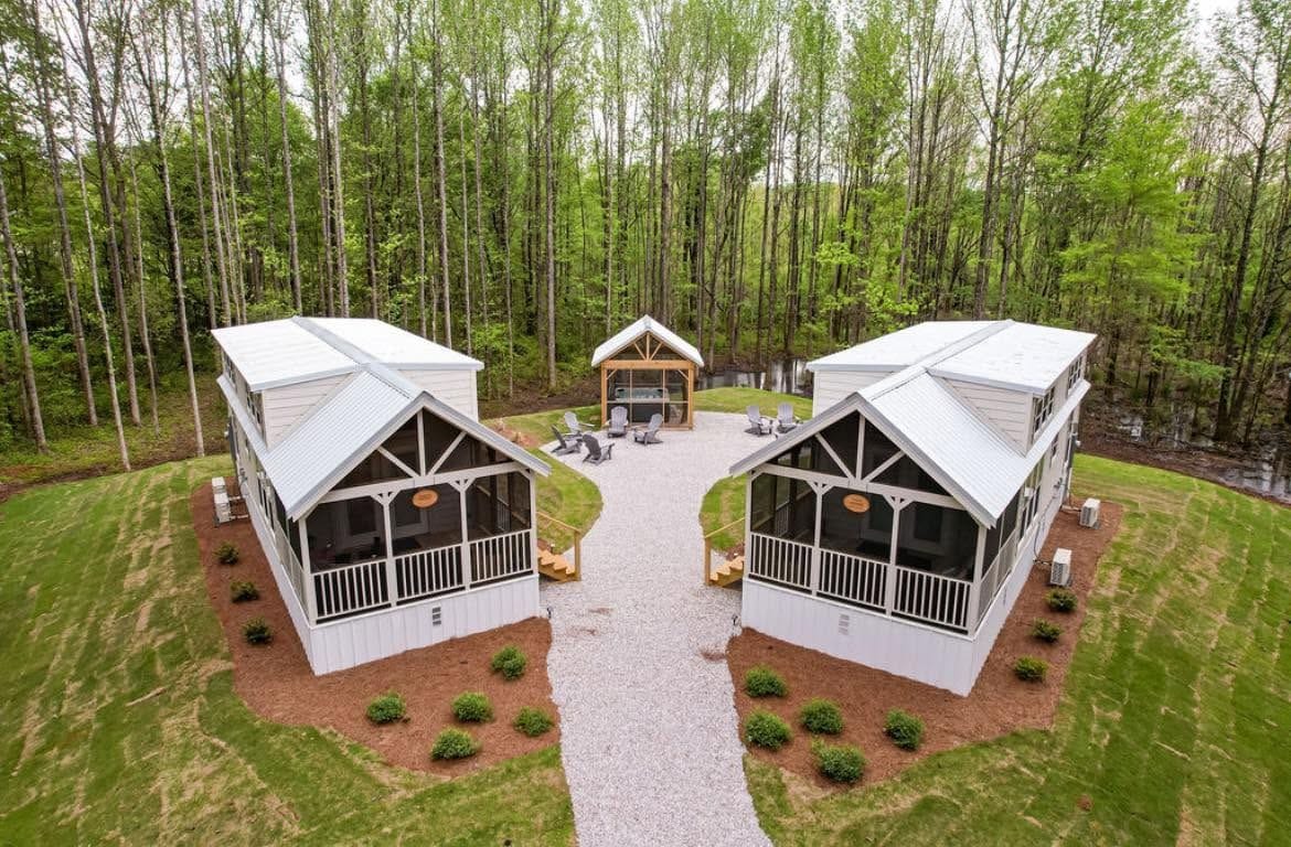 Kelsey 1.0 by Alabama Custom Cabins