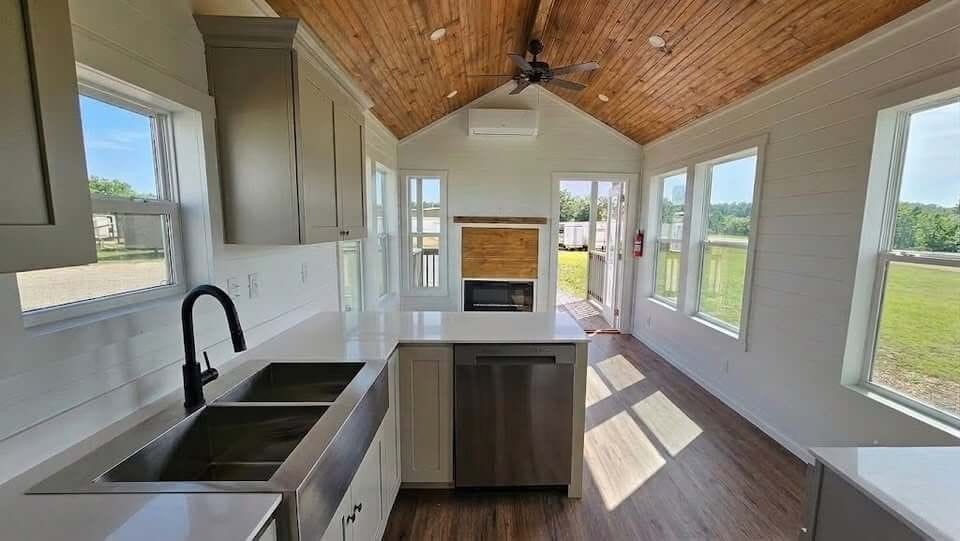 The Vista by Tiny Home Depot - Image 3