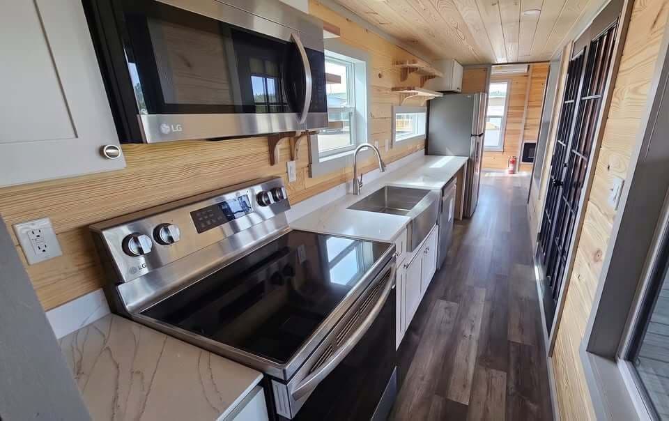 The Sunsetter by Tiny Home Depot - Image 3