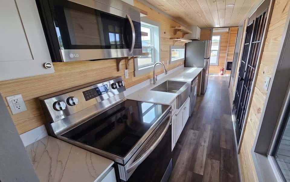 The Sunsetter by Tiny Home Depot - Image 3