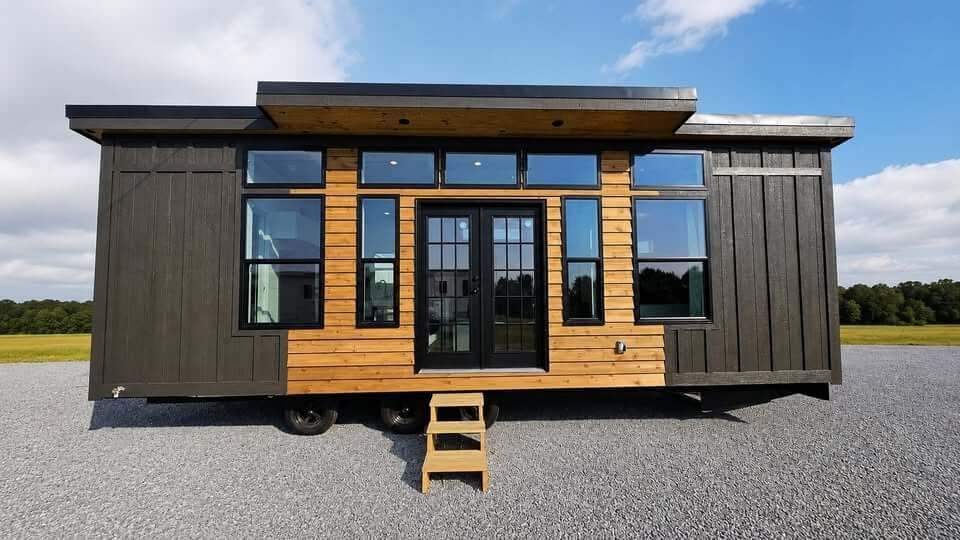 The Lil Miami by Tiny Home Depot