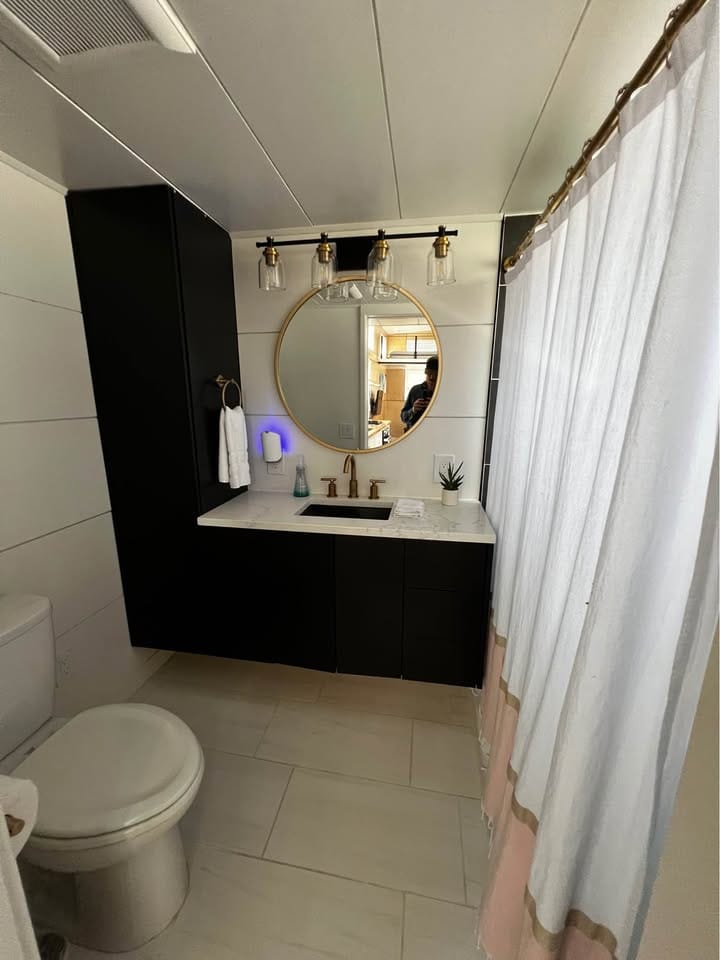 2-Bed 1-Bath Tiny House on Trailer in Manor, TX - Image 2