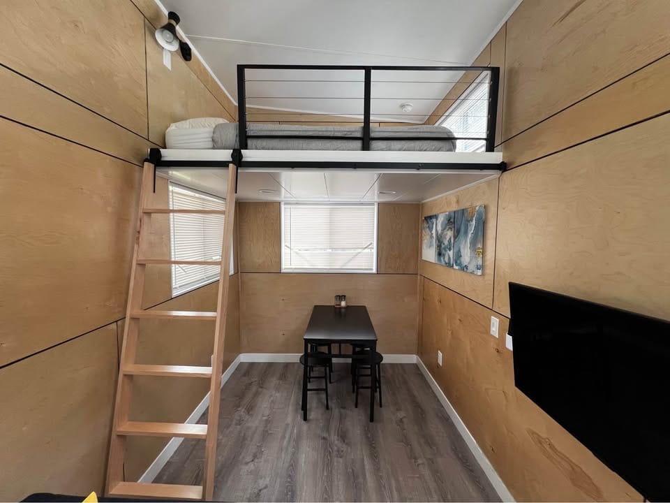 2-Bed 1-Bath Tiny House on Trailer in Manor, TX - Image 4
