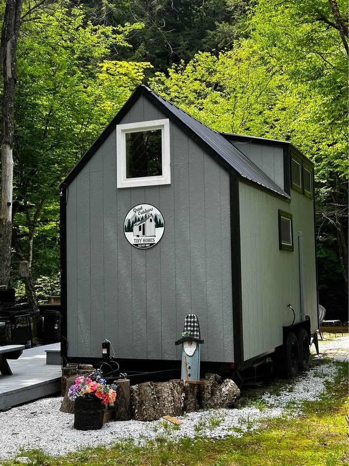 Custom 8x16 Turnkey Tiny House – Fully Furnished