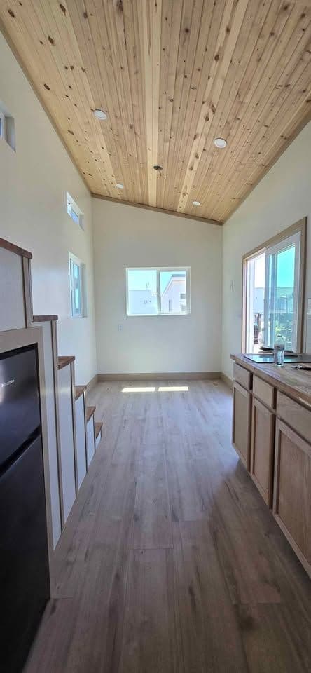 8.5x22 Tiny House on Wheels with Loft, 240 sq ft in Stockton, CA - Image 2
