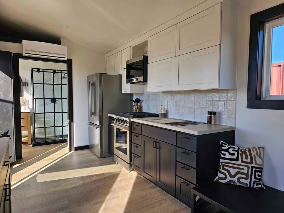 The Modern Vista 360sqft - Image 2