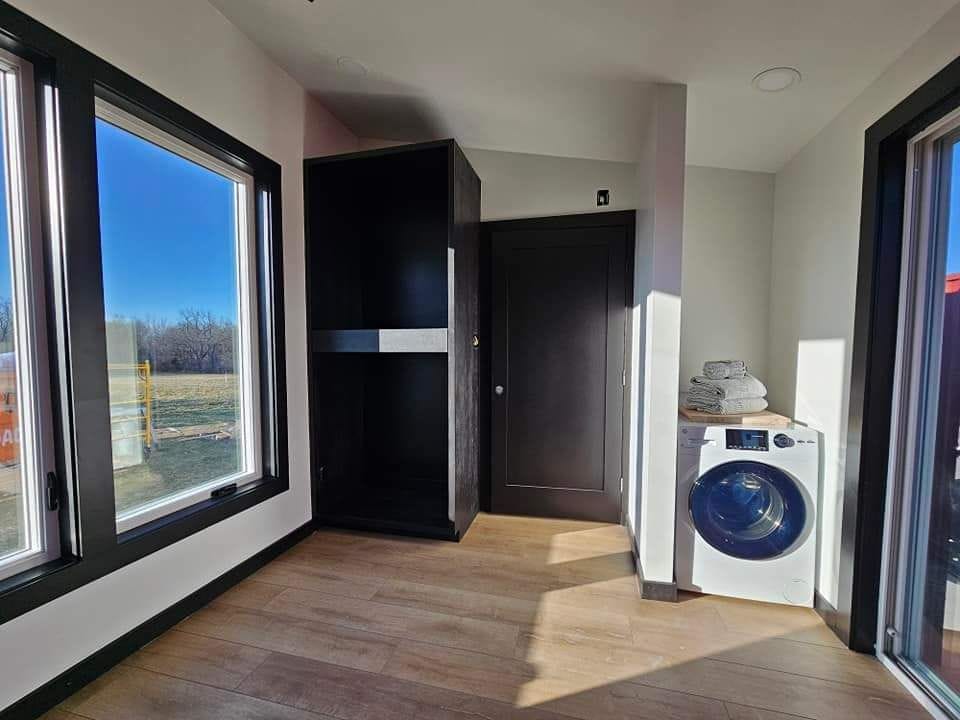 The Modern Vista 360sqft - Image 4