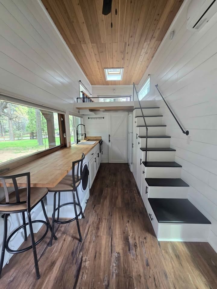 Tiny Home On Wheels with Roof Top, Full Size Tub and so much more! - Image 3