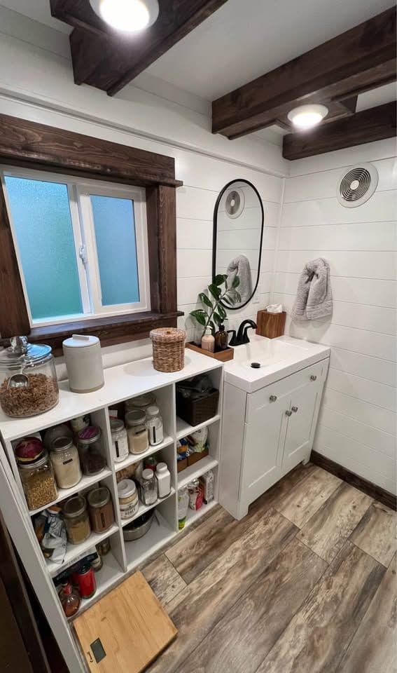 NOAH Certified Tiny House Cabin on Trailer, 32 ft in Missoula, MT - Image 5