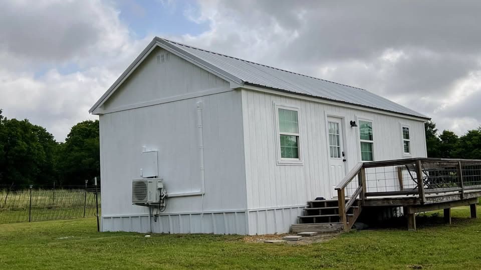 Modern 14x32 Tiny Home — 1 Bed, 1 Bath, Full Kitchen
