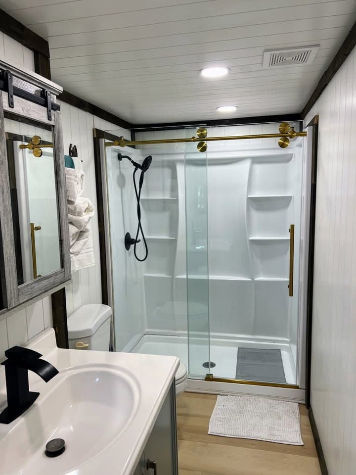 Modern 14x32 Tiny Home — 1 Bed, 1 Bath, Full Kitchen - Image 3