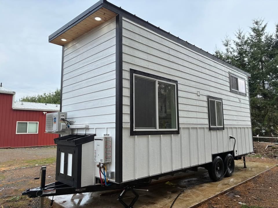New Custom built TINY HOUSE