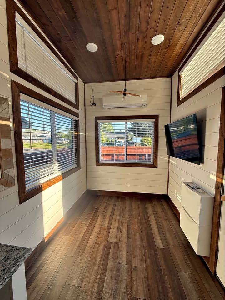 24 ft Tiny Home on Wheels with Loft, 204 sq ft in Kent, WA - Image 5