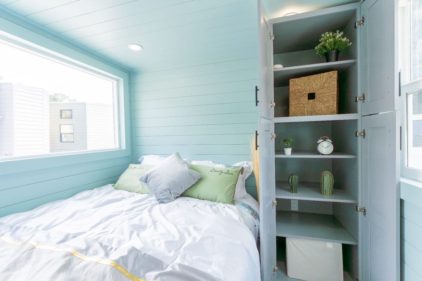 Move-in ready 24’ tiny home with upgraded insulation, first-floor bedroom, and fully equipped kitchen | Avalon 24' - Image 4